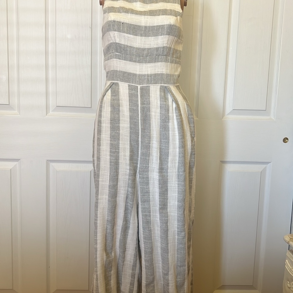 Sugar Lips xs linen lined sleeveless mid calf romper. Grey cream stripe - Picture 2 of 14